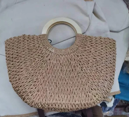 Tas Pantai Anyaman Kertas Gagang Kayu