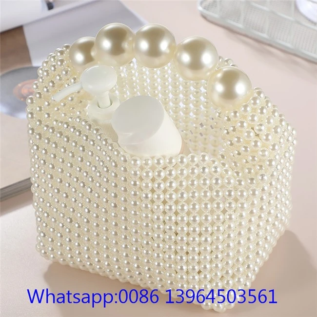 Tas Genggam Mutiara Buatan Tangan