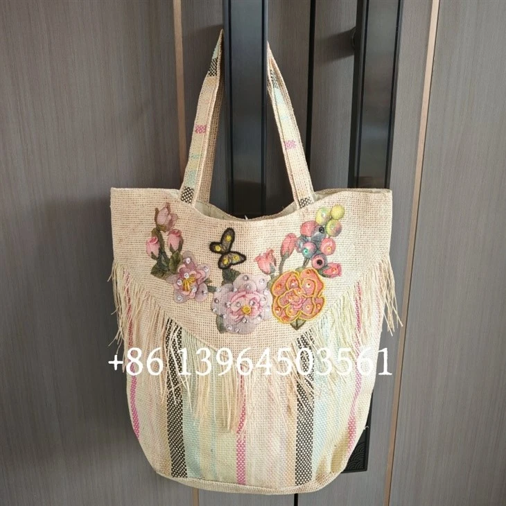 Tas belanja jerami buatan tangan berwarna buatan tangan