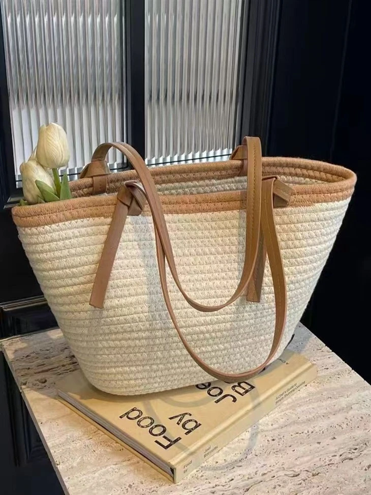 Tas Jerami Buatan Tangan dari Tali Katun Putih & Coklat
