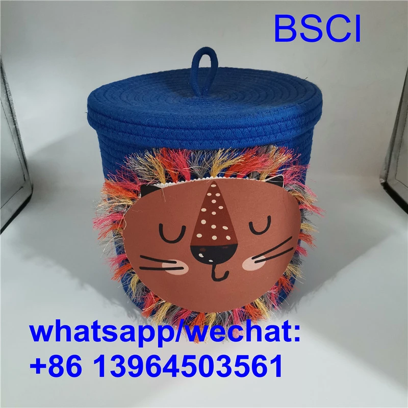 Tempat dan Keranjang Dekoratif