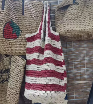Tas Belanja Jerami Kertas Buatan Tangan Rajutan Garis Merah