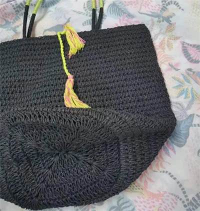 Tas Wanita Jerami Kertas Besar Hitam
