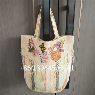 Tas belanja jerami buatan tangan berwarna buatan tangan