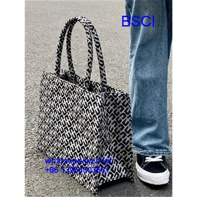 Tas Tote Wanita yang Dirancang