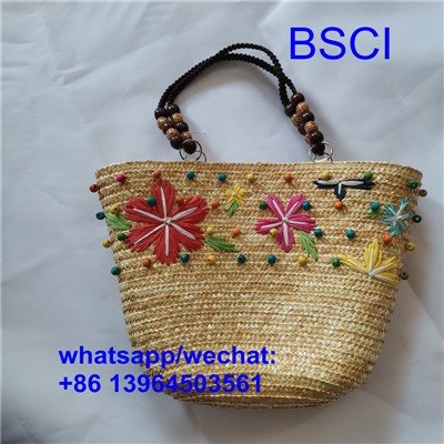 Tas Pantai Buatan Tangan Alami