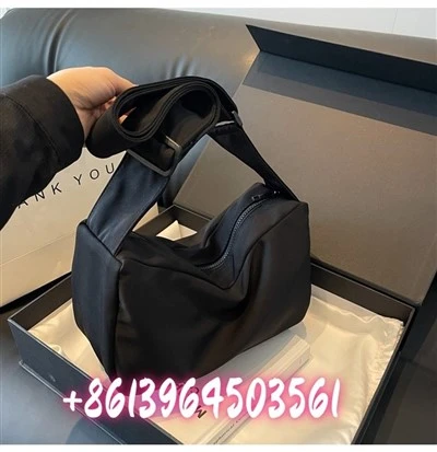 Tas Crossboday Nylon Wanita